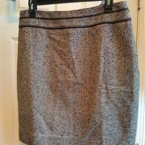 White House Black Market Skirt, Size 10